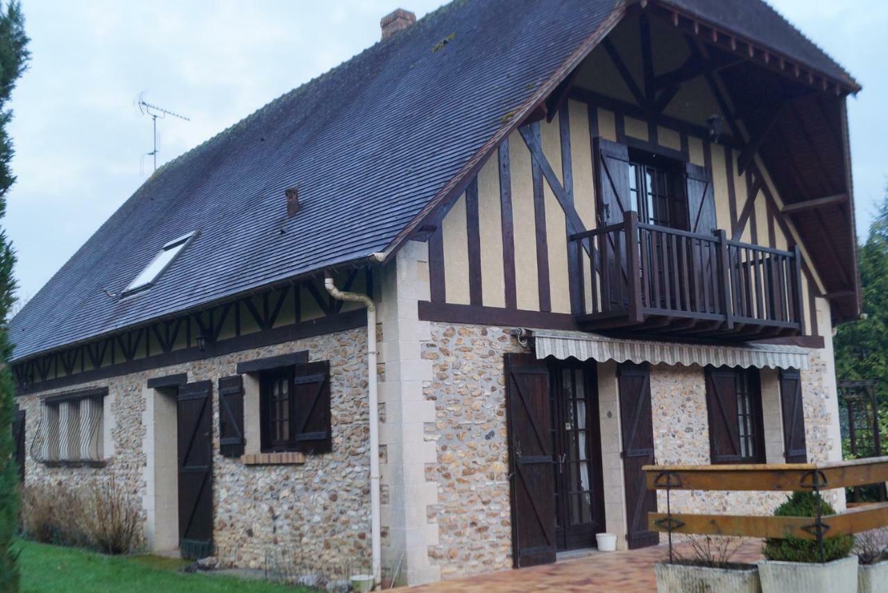 Maison Au Calme A La Campagne Saint-Pierre-de-Bailleul Экстерьер фото